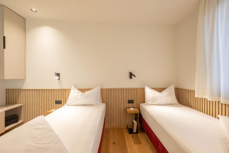 Ètra Suites & Apartments image