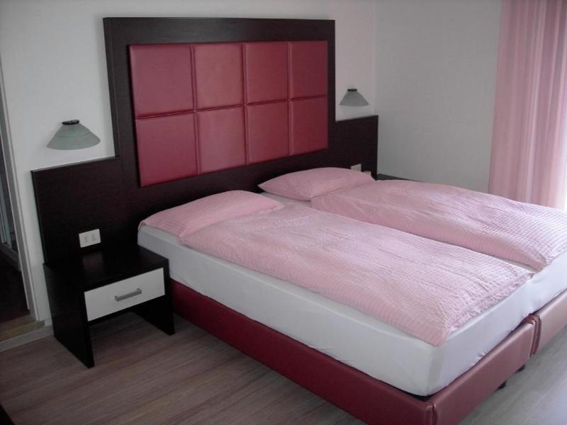 Villa Carmen image