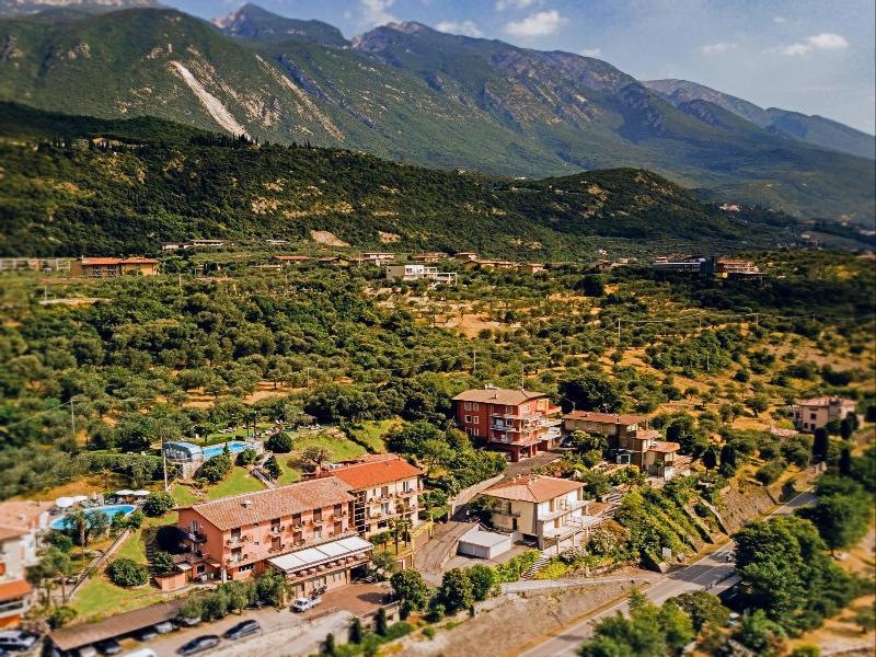 Villa Carmen image