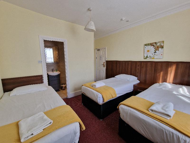 Hotel 65 & Annexes image