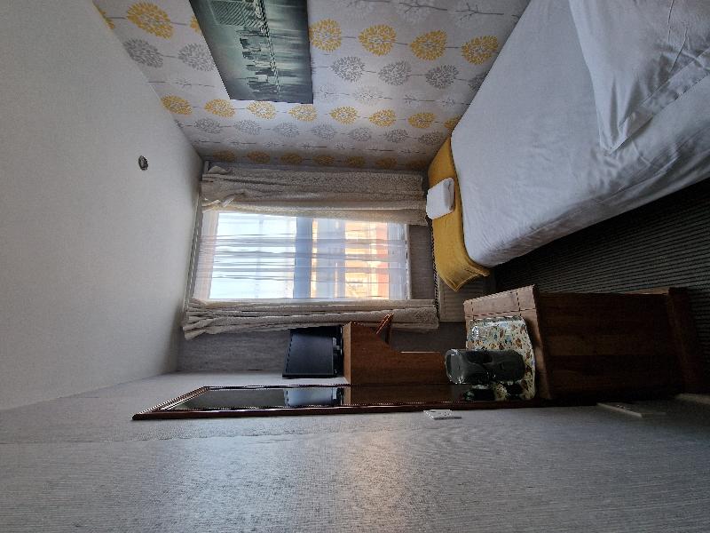 Hotel 65 & Annexes image