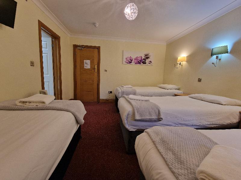 Hotel 65 & Annexes image
