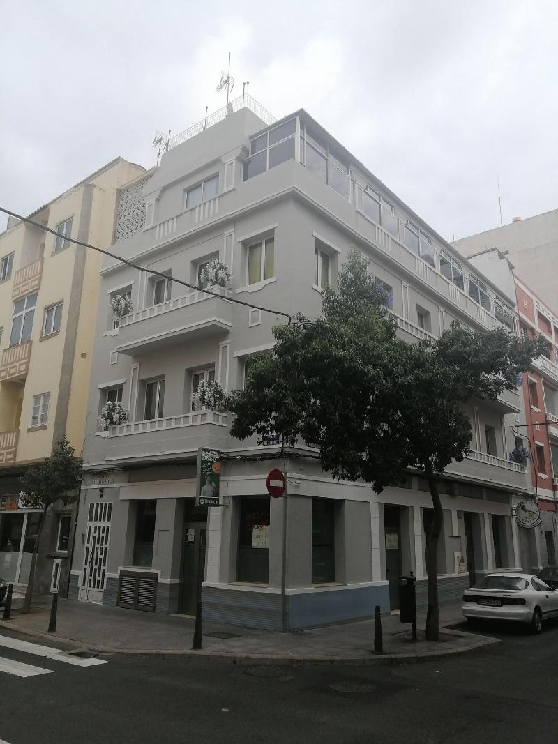 Alcaravaneras image