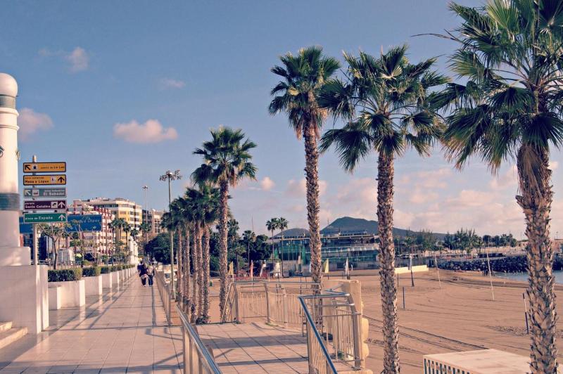 Alcaravaneras image