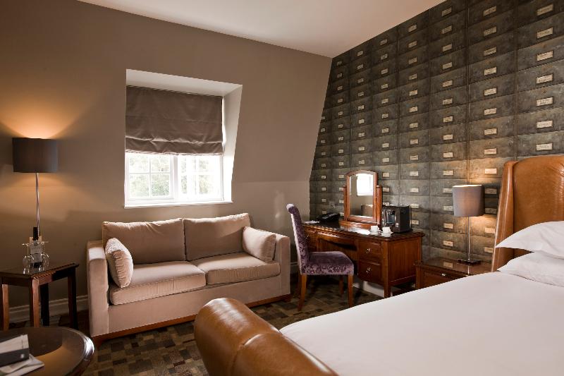 Hotel du Vin Wimbledon image