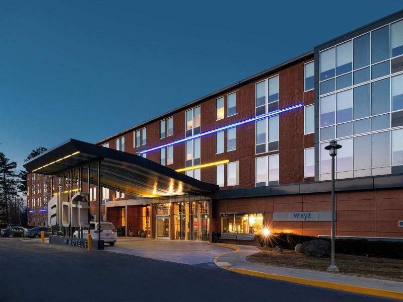 Aloft Lexington image