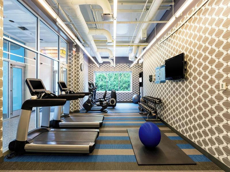 Aloft Lexington image
