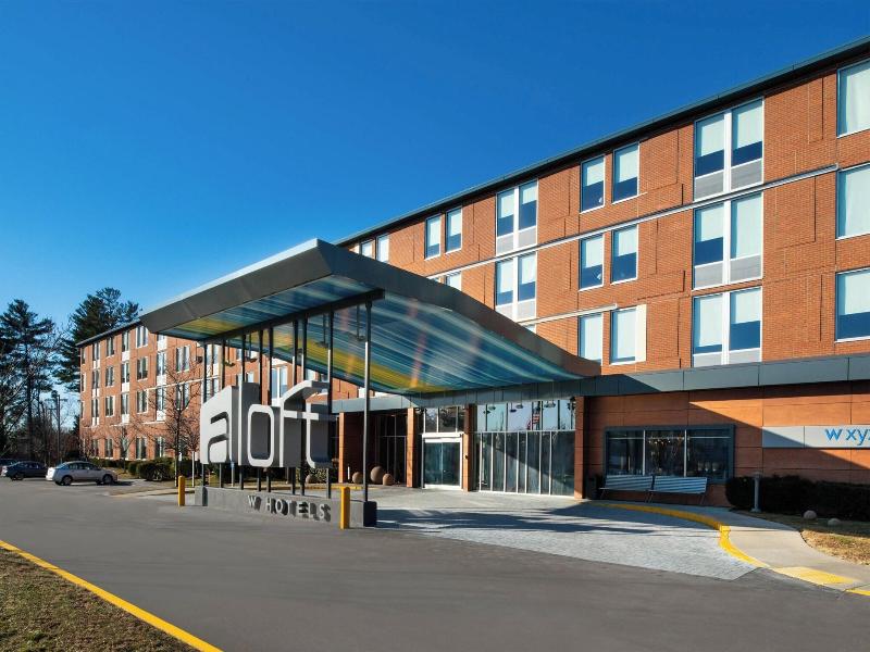 Aloft Lexington image