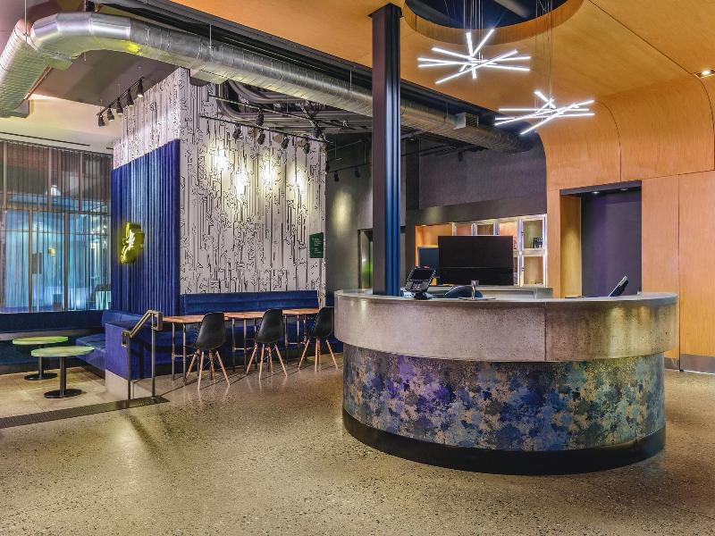Aloft Lexington image