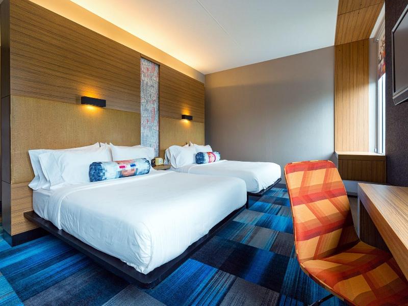 Aloft Lexington image