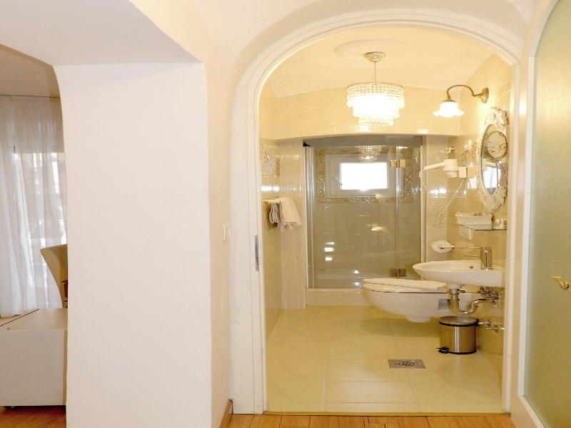 Allegro Hotel Gornji trg 6 image