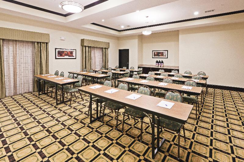 Holiday Inn Express & Suites Brownfield By IHG image
