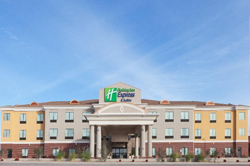 Holiday Inn Express & Suites Brownfield By IHG