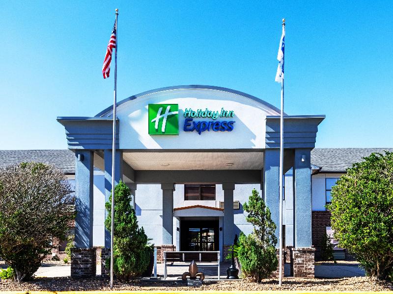 Holiday Inn Express Breaux Bridge/Henderson By IHG