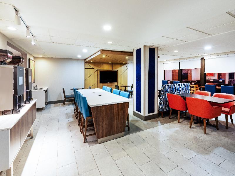 Holiday Inn Express Breaux Bridge/Henderson By IHG — photo 51