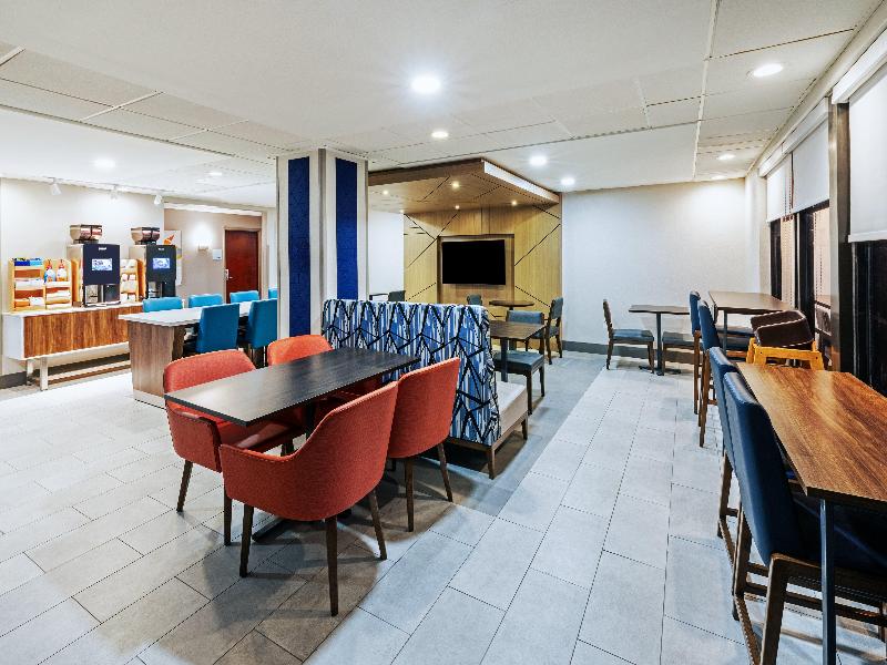 Holiday Inn Express Breaux Bridge/Henderson By IHG — photo 53