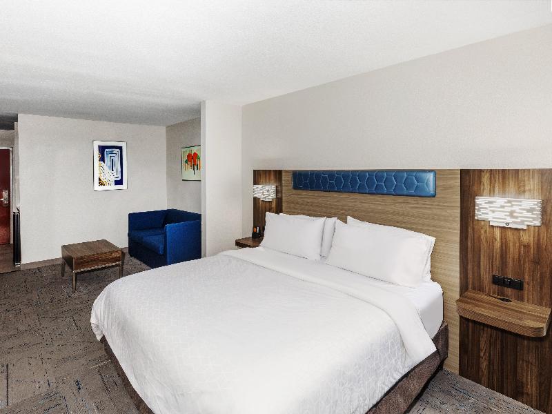 SUITE KING SIZE BED — photo 4