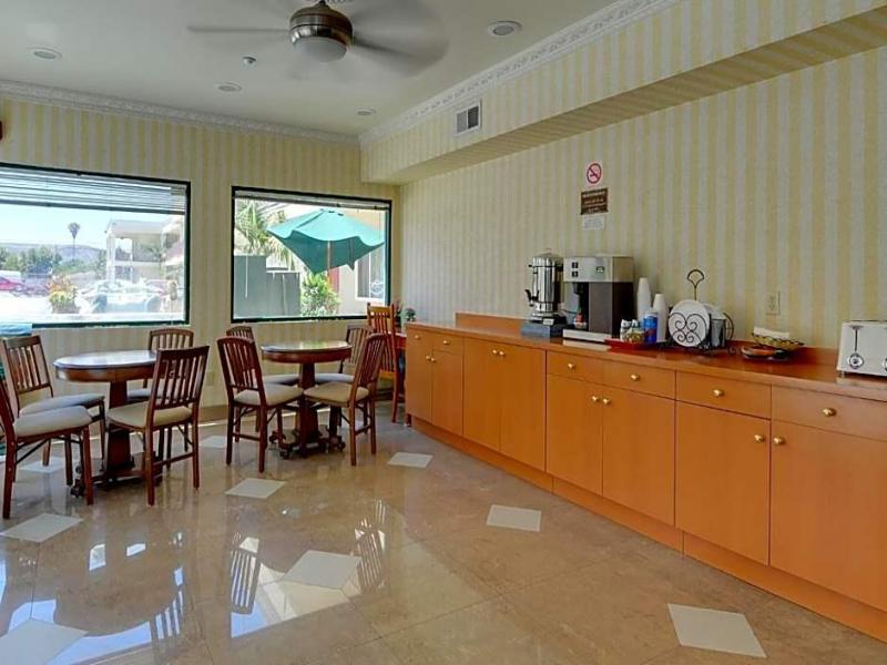 Vagabond Inn Hacienda Heights image