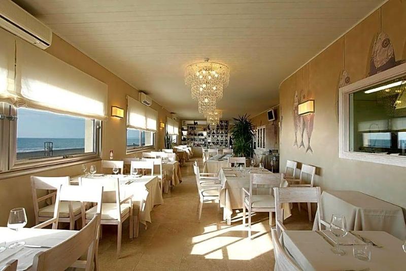 Hotel Alta la vista image
