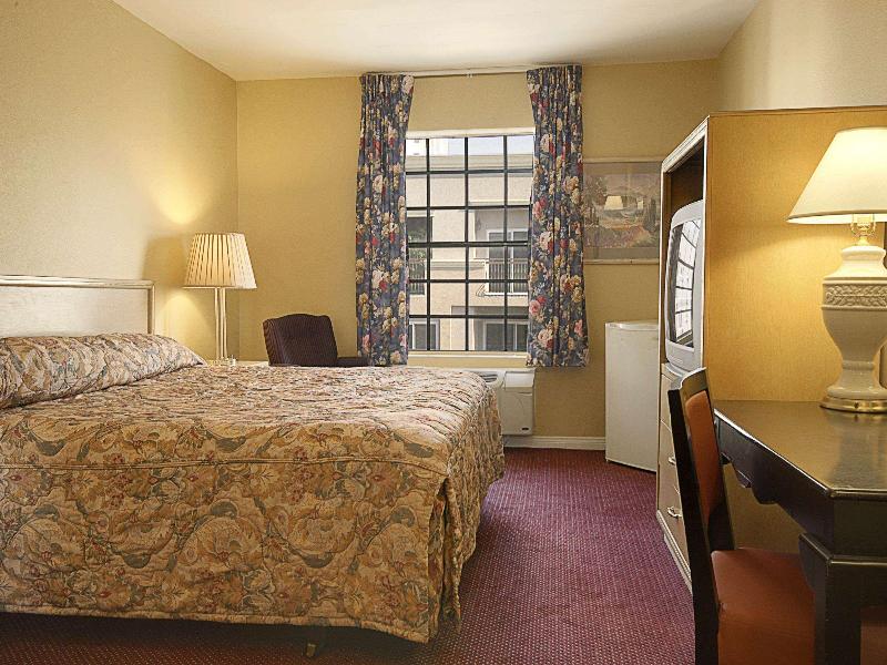 Ramada by Wyndham Los Angeles/Koreatown West image