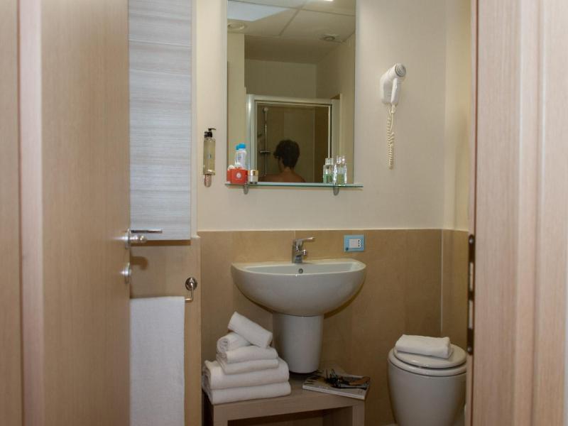 Garda Sol Aparthotel & Spa image