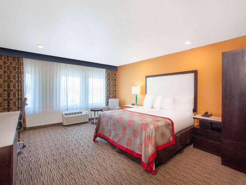 Ramada by Wyndham Culver City image