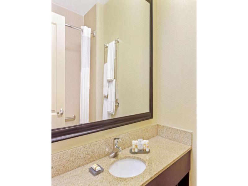 La Quinta Inn & Suites Lancaster image
