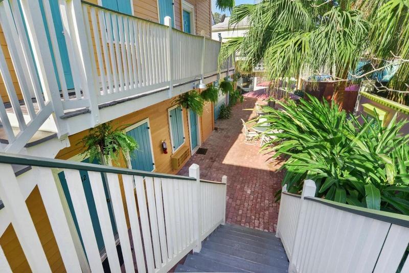 New Orleans Guest House B&B image