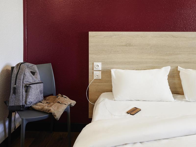 Hotel F1 Marseille Provence image