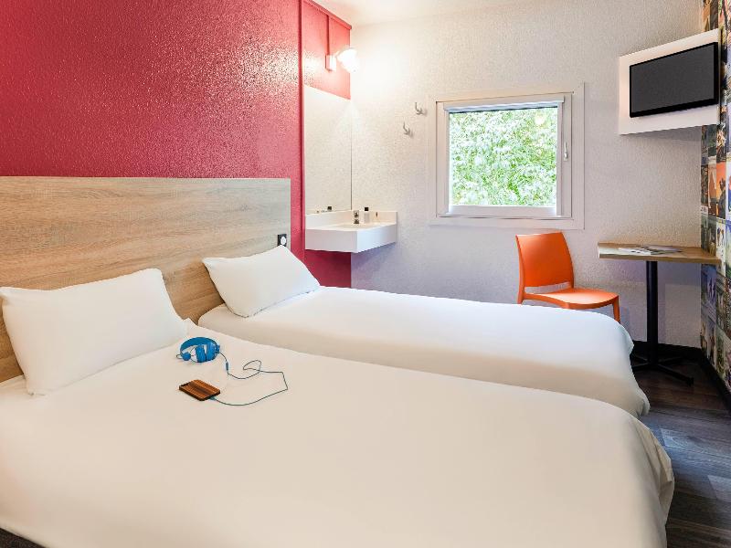 Hotel F1 Marseille Provence image