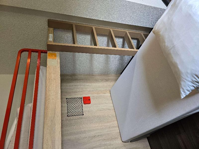 Hotel F1 Marseille Provence image