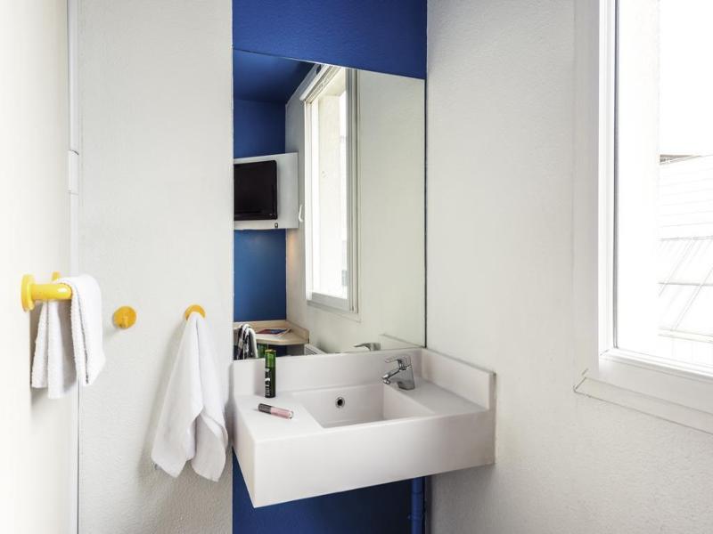 Hotel F1 Marseille Provence image