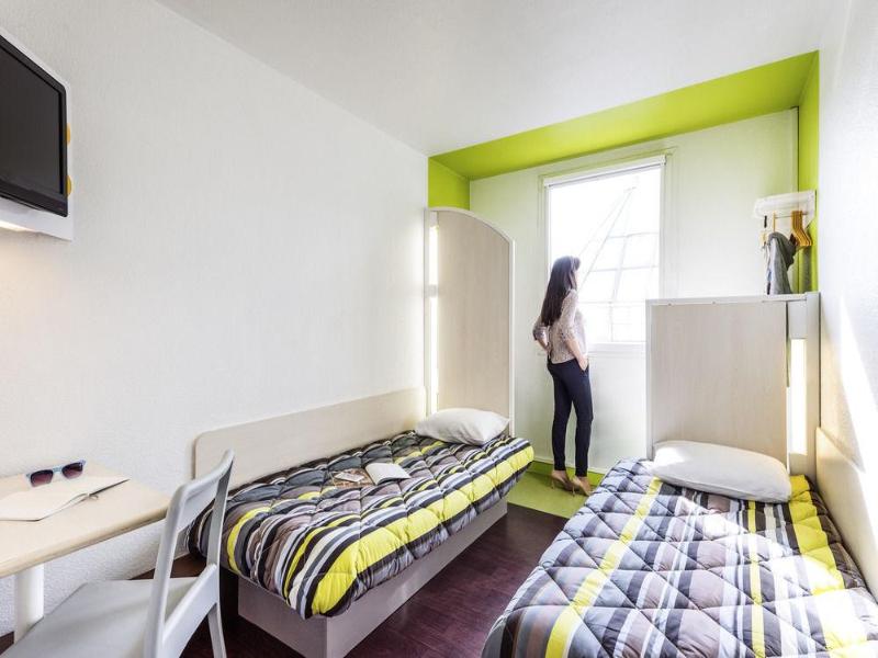 Hotel F1 Marseille Provence image