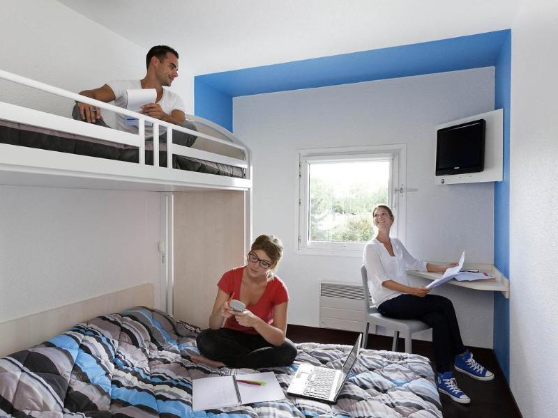 Hotel F1 Marseille Provence image