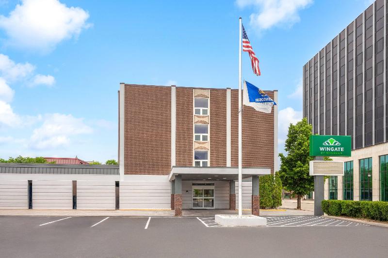 Wingate By Wyndham Sheboygan image