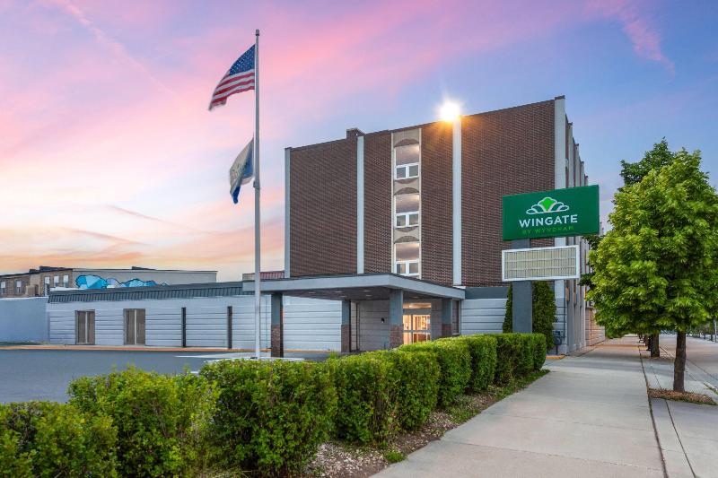 Wingate By Wyndham Sheboygan image