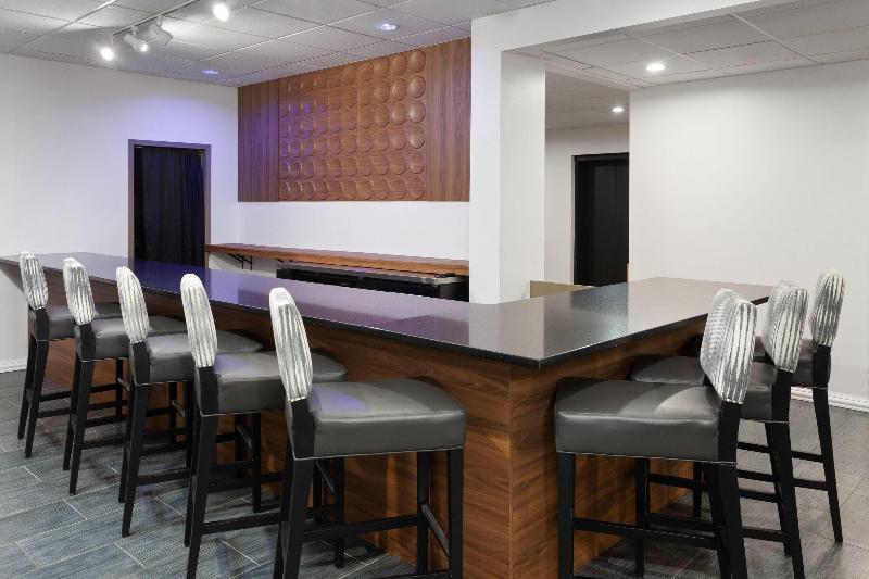Wingate By Wyndham Sheboygan image