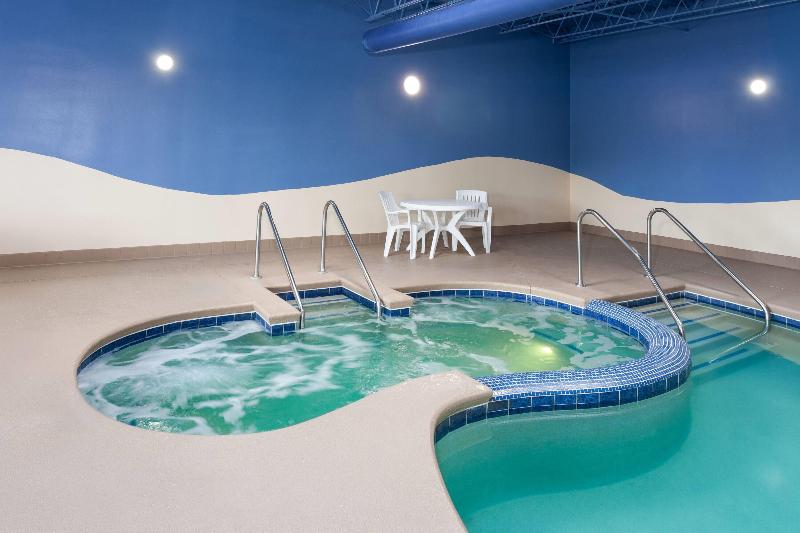 Wingate By Wyndham Sheboygan image