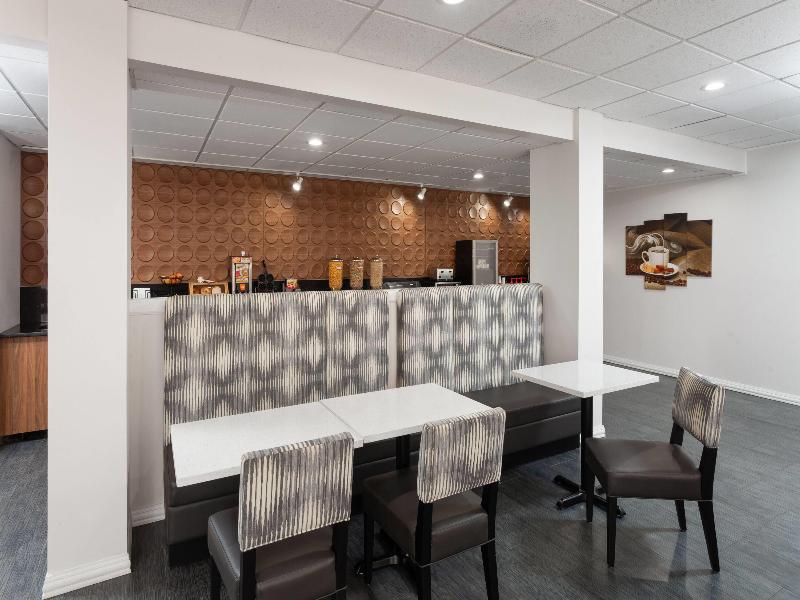 Wingate By Wyndham Sheboygan image