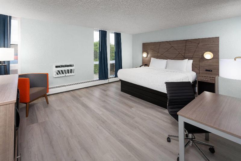 Wingate By Wyndham Sheboygan image