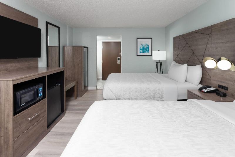 Wingate By Wyndham Sheboygan image