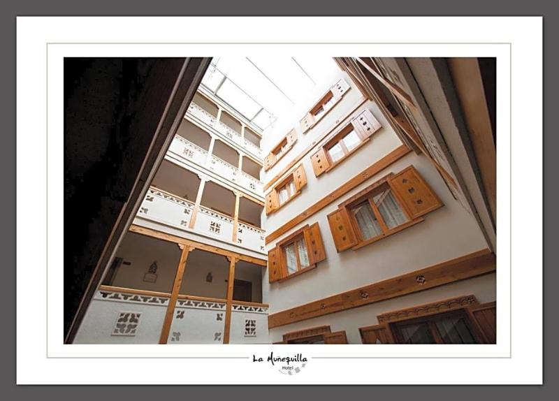 La Muñequilla image