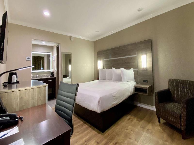 SureStay Hotel by Best Western Santa Cruz image