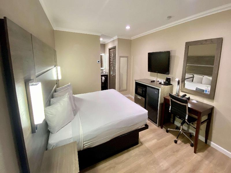SureStay Hotel by Best Western Santa Cruz image