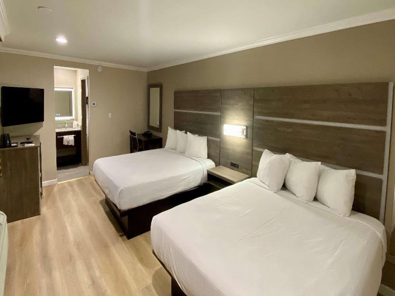 SureStay Hotel by Best Western Santa Cruz image