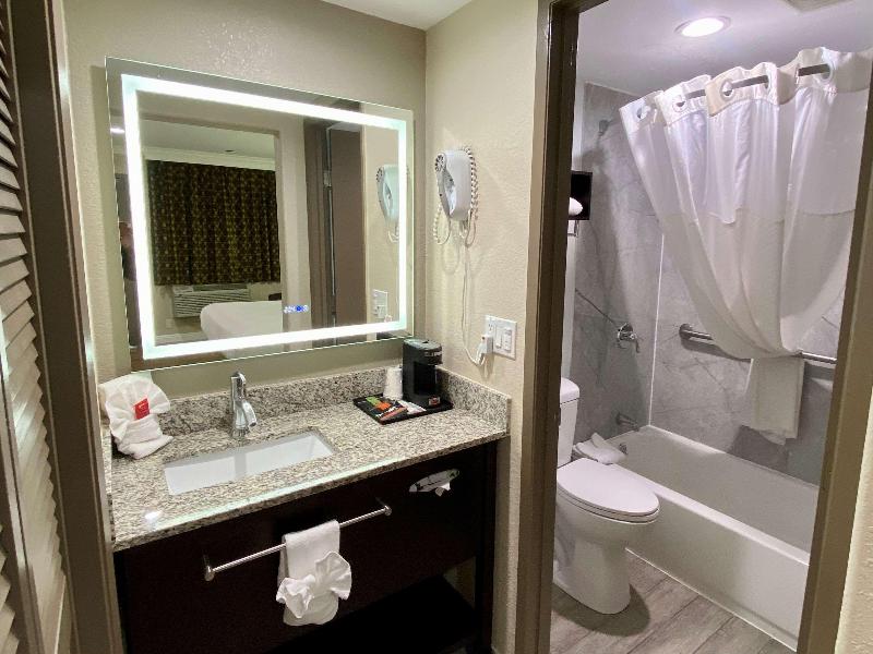 SureStay Hotel by Best Western Santa Cruz image