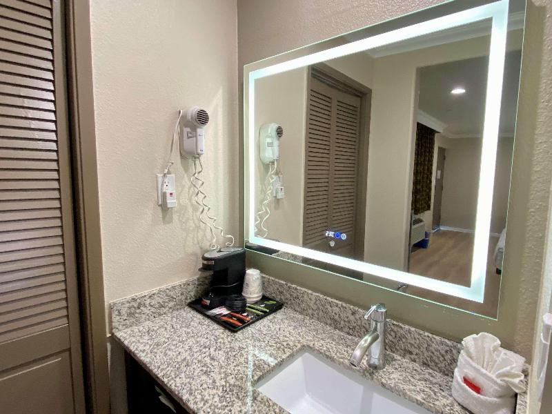 SureStay Hotel by Best Western Santa Cruz image