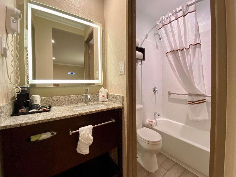 SureStay Hotel by Best Western Santa Cruz image