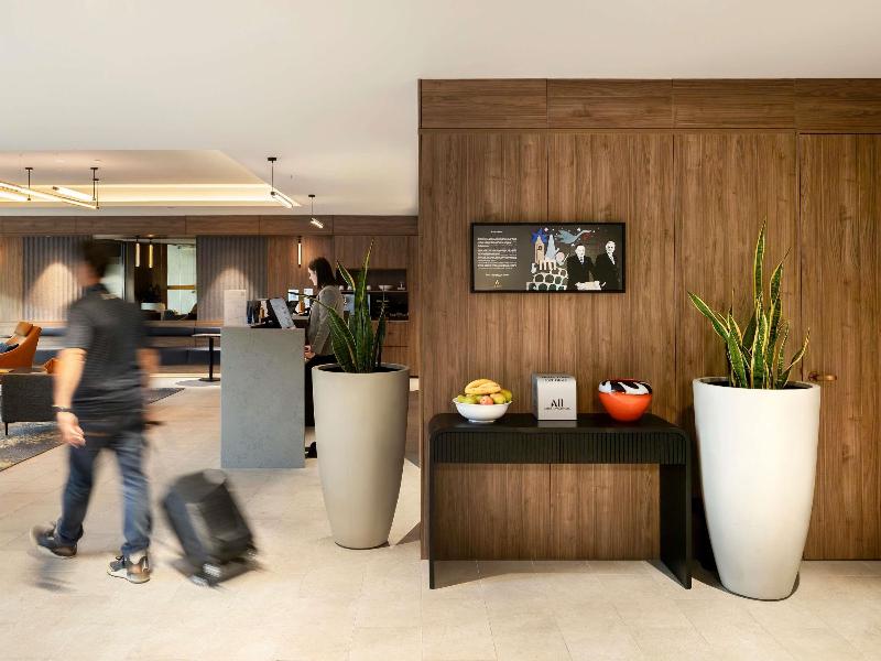 Hotel 115 image