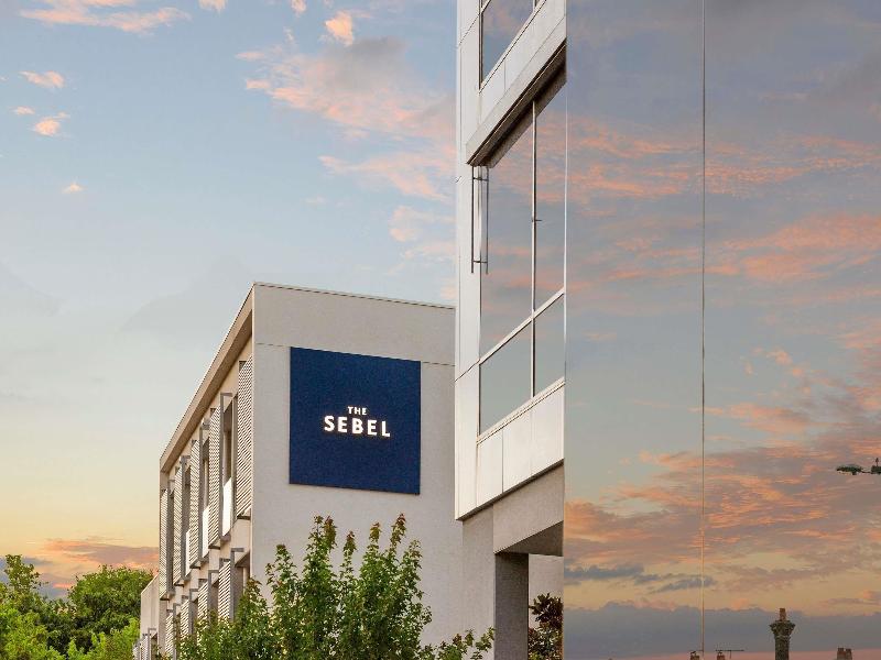 Hotel 115 image